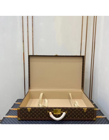 Louis Vuitton Bags M21325