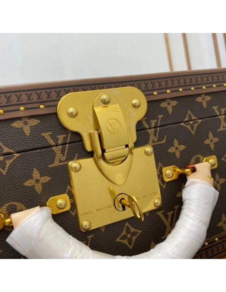 Louis Vuitton Bags M21325