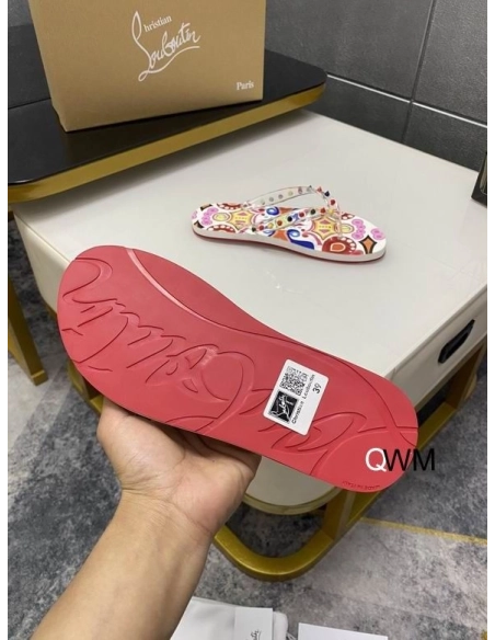 Replica Christian Louboutin Loubi Spikes Donna Flat Flip Flops Multicolor, Knockoff CL Shoes
