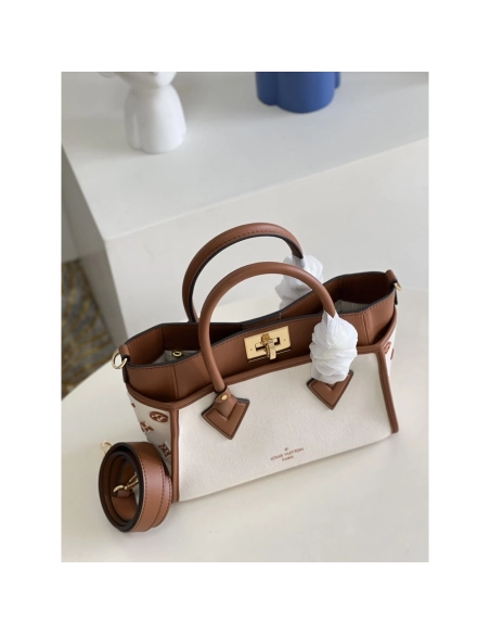 Louis Vuitton Bags M59905 25X20X12cm