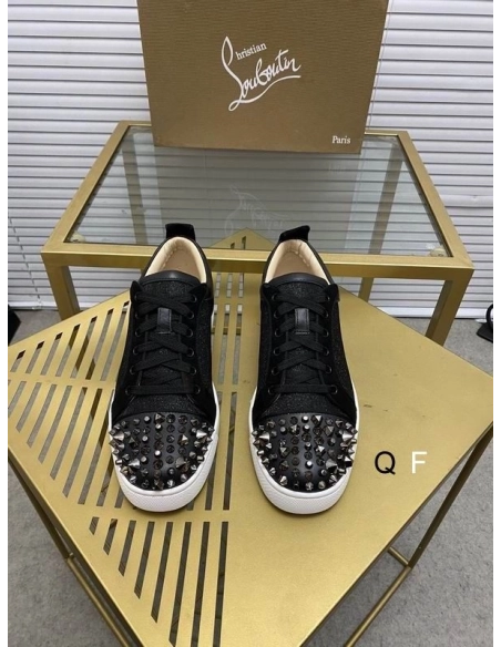 Fake Christian Louboutin Louis Junior Spikes Sneakers Leather and Textile Black