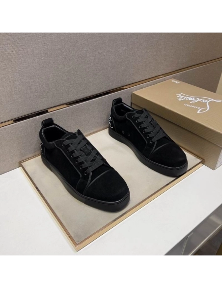 Fake Christian Louboutin Fun Louis Junior Sneakers Low-top Logo Embossed Veau Velours Black
