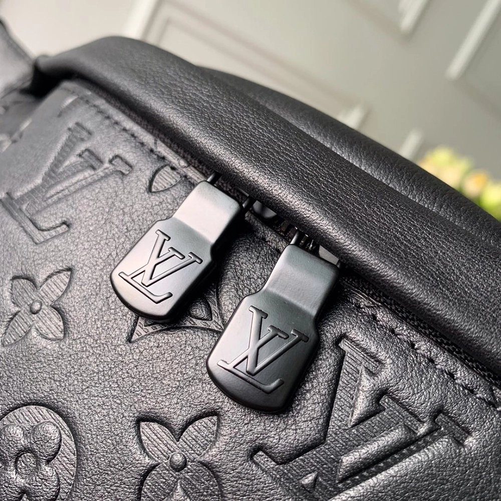 Louis Vuitton Bags M44388 47X20X9cm