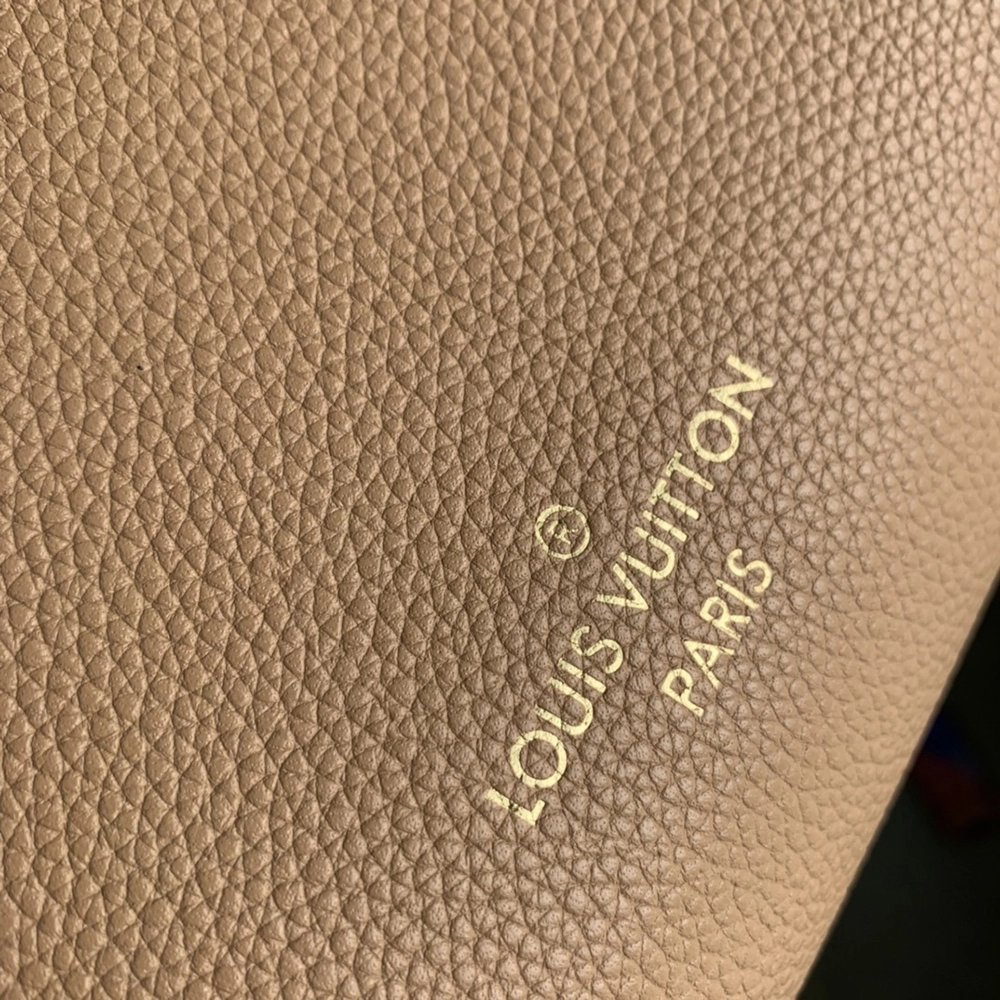 Louis Vuitton Bags M53826 30.5X24.5X14cm