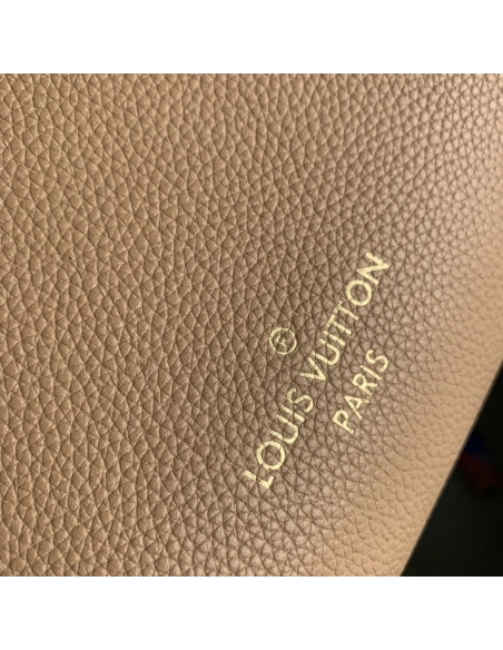 Louis Vuitton Bags M53826 30.5X24.5X14cm
