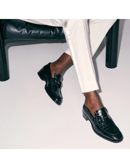 Discount Christian Louboutin Chambelimoc Loafers Alligator Embossed Calf Leather Black Outlet