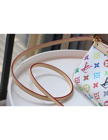 Louis Vuitton Bags M92649 22X13cm