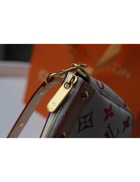 Louis Vuitton Bags M92649 22X13cm