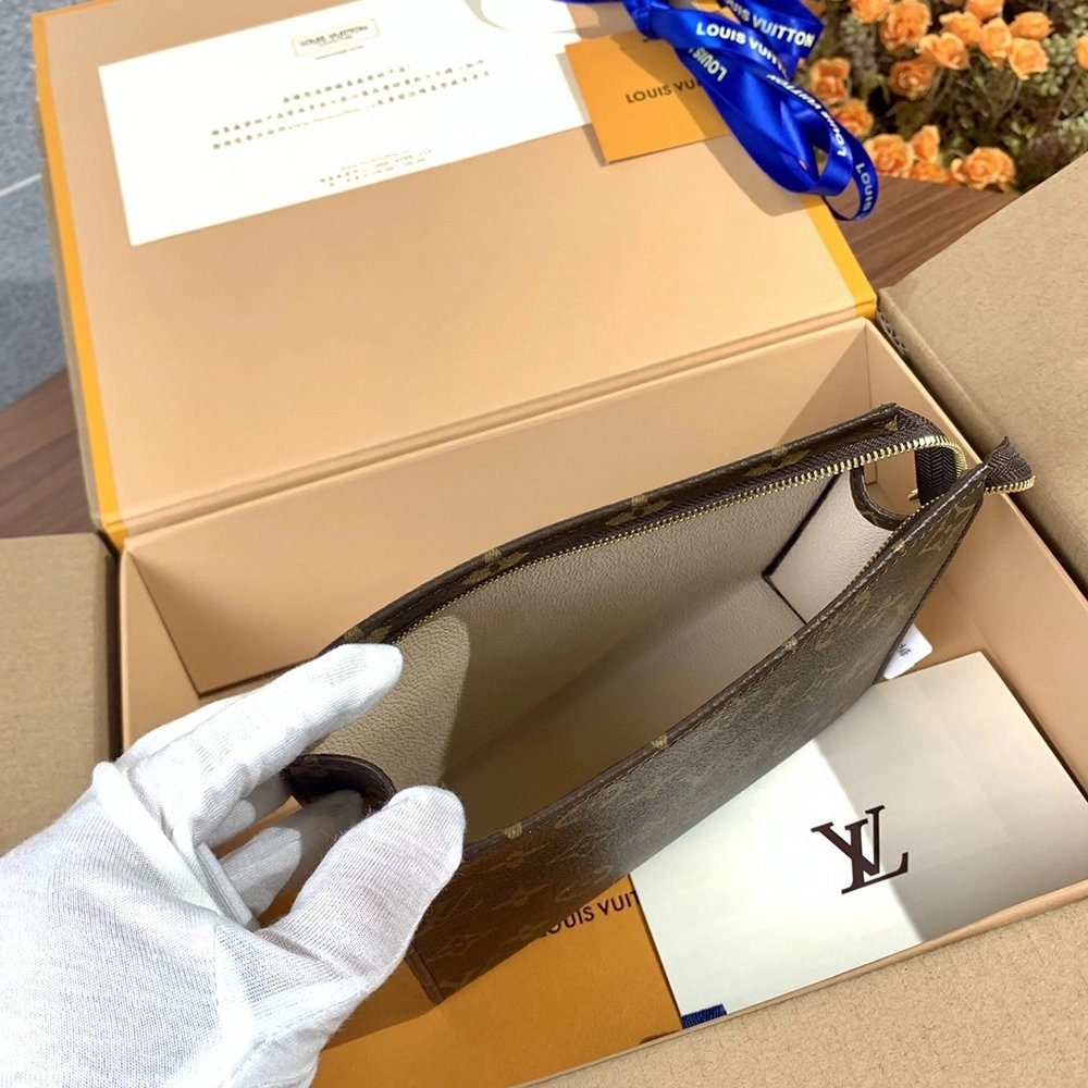 Louis Vuitton Bags M47544 19X15X6cm