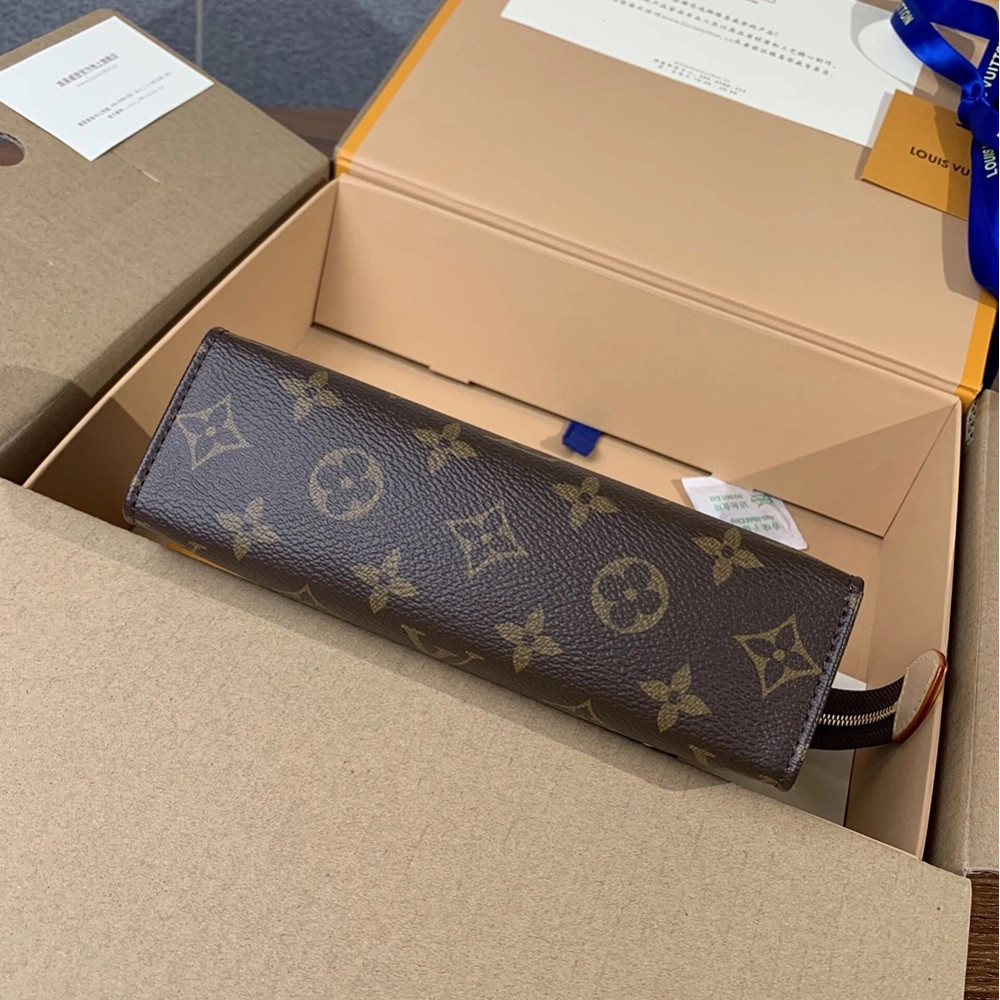 Louis Vuitton Bags M47544 19X15X6cm