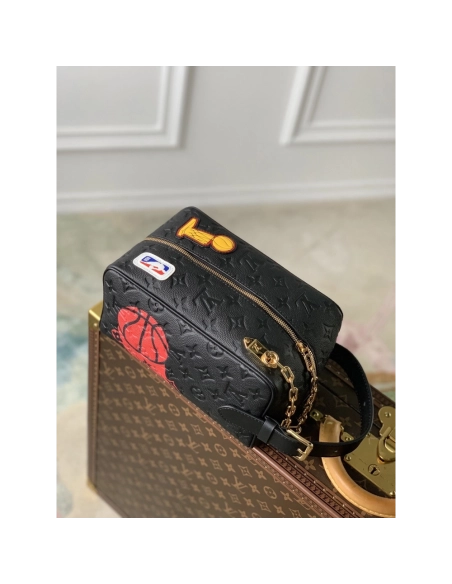 Louis Vuitton Bags M58515 15X24X15cm