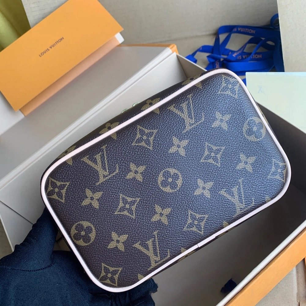 Louis Vuitton Bags M44495 20X13.5X12cm