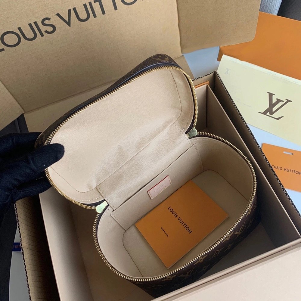 Louis Vuitton Bags M44495 20X13.5X12cm