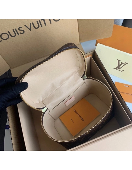 Louis Vuitton Bags M44495 20X13.5X12cm