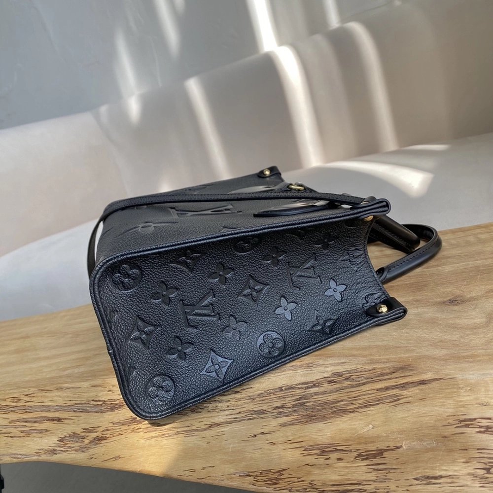 Louis Vuitton Bags 45560M 25X19X11.5cm