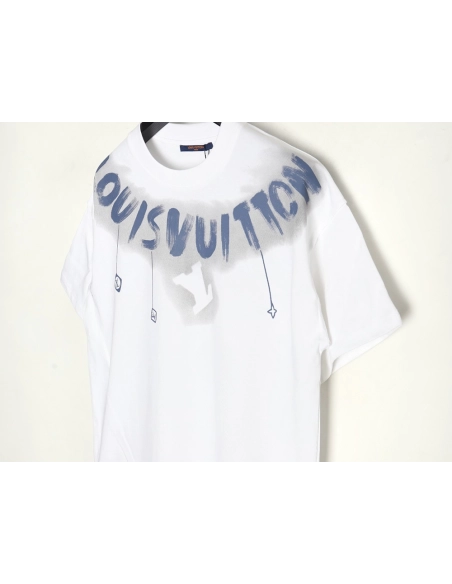 Louis Vuitton collar graffiti letters printed large logo shortsleeved Tshirt,cheap Louis Vuitton