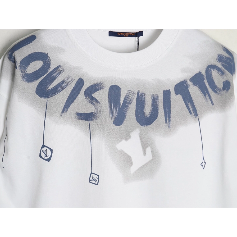Louis Vuitton collar graffiti letters printed large logo shortsleeved Tshirt,cheap Louis Vuitton