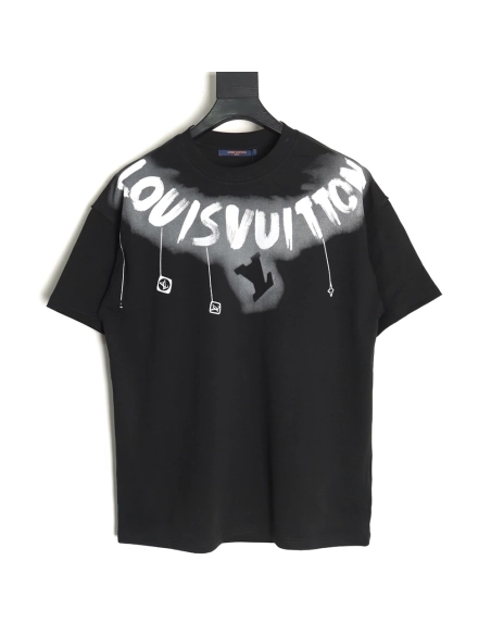 Louis Vuitton collar graffiti letters printed large logo shortsleeved Tshirt,cheap Louis Vuitton
