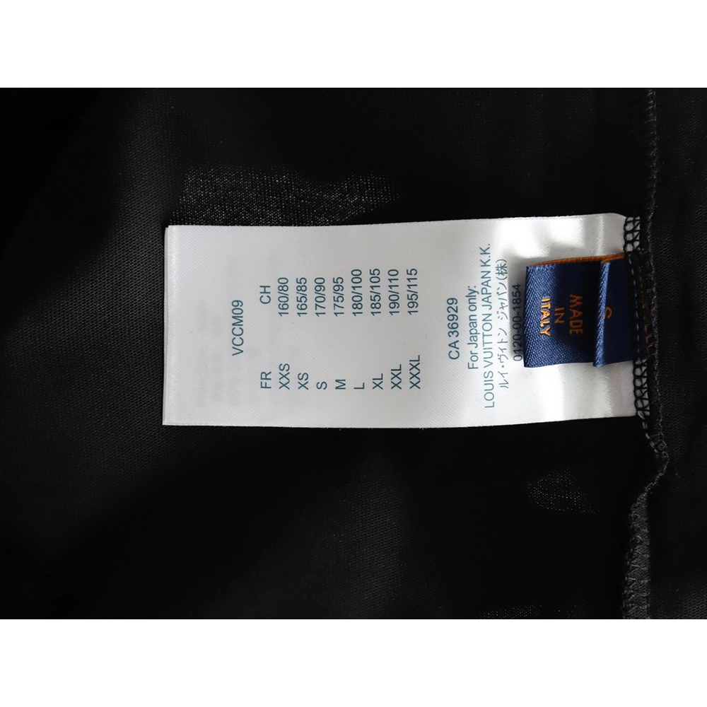 Louis Vuitton collar graffiti letters printed large logo shortsleeved Tshirt,cheap Louis Vuitton