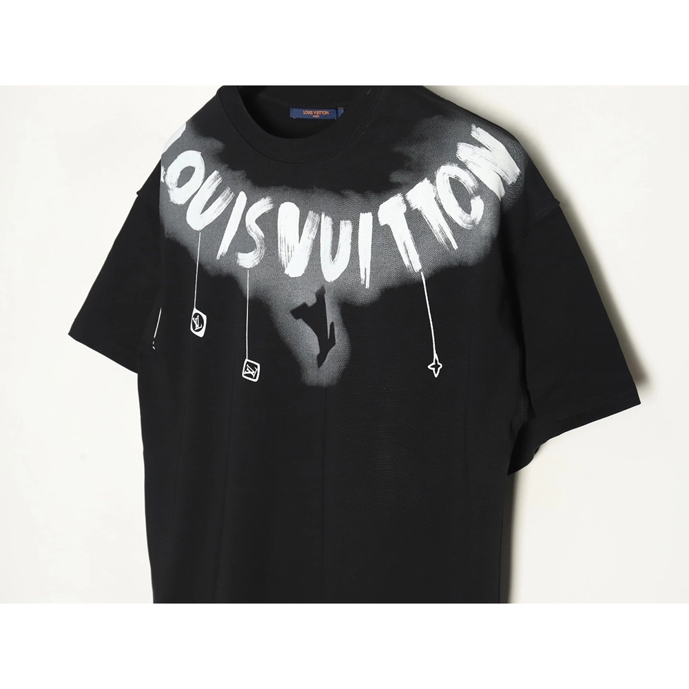 Louis Vuitton collar graffiti letters printed large logo shortsleeved Tshirt,cheap Louis Vuitton