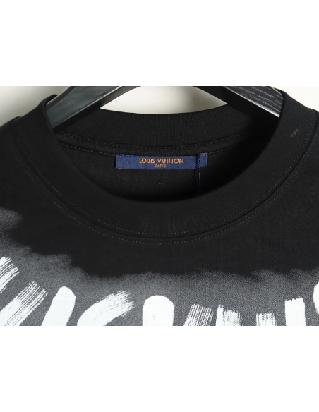 Louis Vuitton collar graffiti letters printed large logo shortsleeved Tshirt,cheap Louis Vuitton