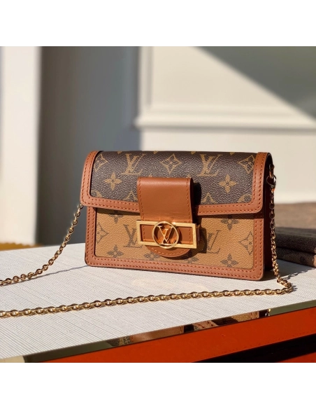 Louis Vuitton Bags M68746 19X12X5cm