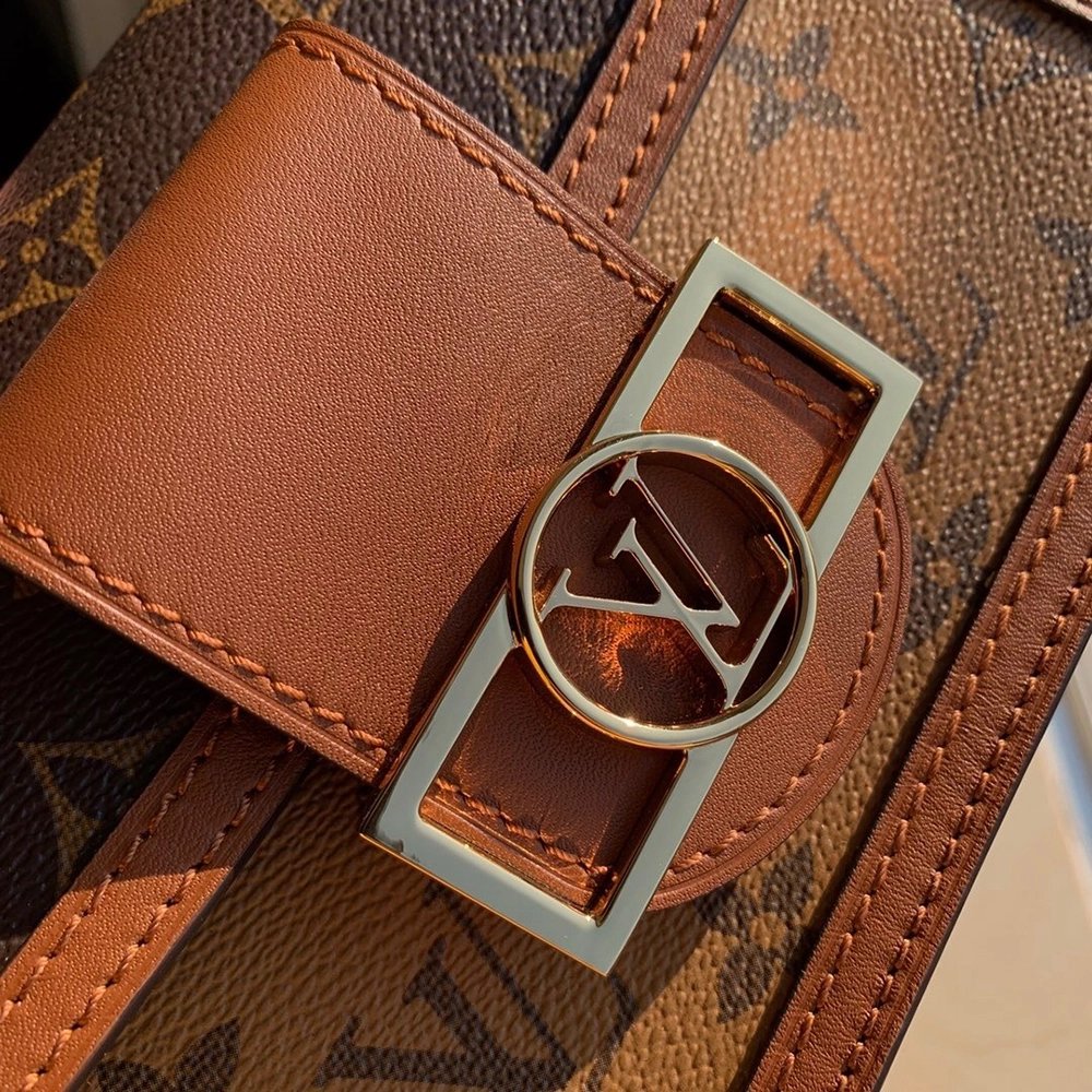 Louis Vuitton Bags M68746 19X12X5cm