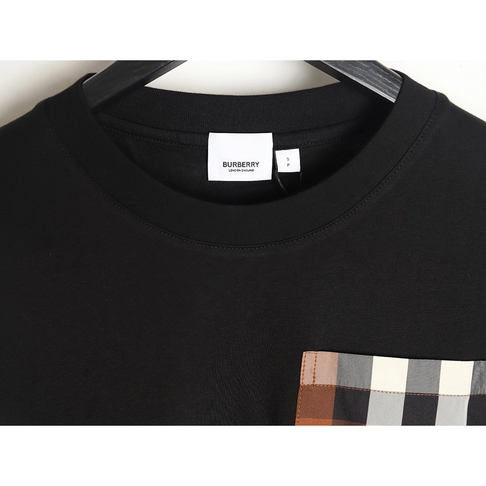 Burberry Classic Check Pocket Short Sleeve T-Shirt TSK1,Burberry