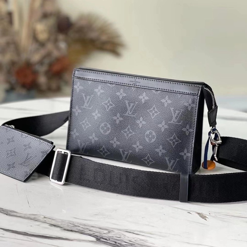 Louis Vuitton Bags M81018 22X14.5X4.5cm