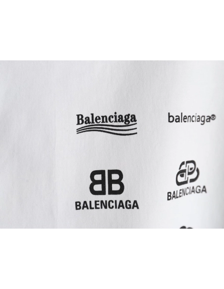 Balenciaga multilingual print short-sleeved T-shirt,Balenciaga