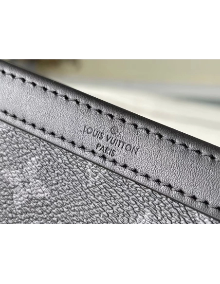 Louis Vuitton Bags M81018 22X14.5X4.5cm