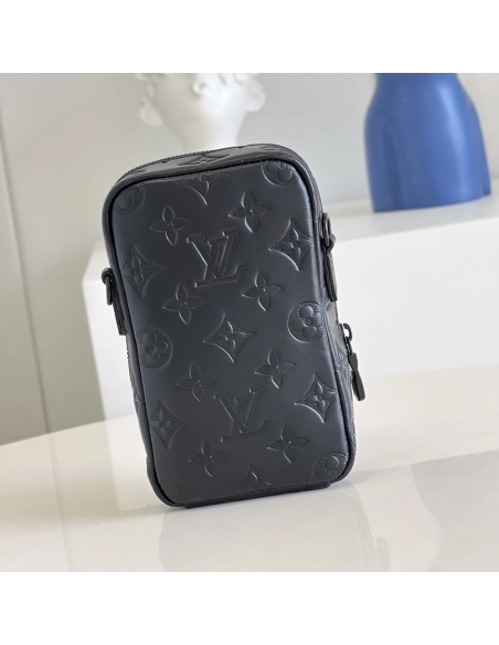 Louis Vuitton Bags M81005 11X18X8cm