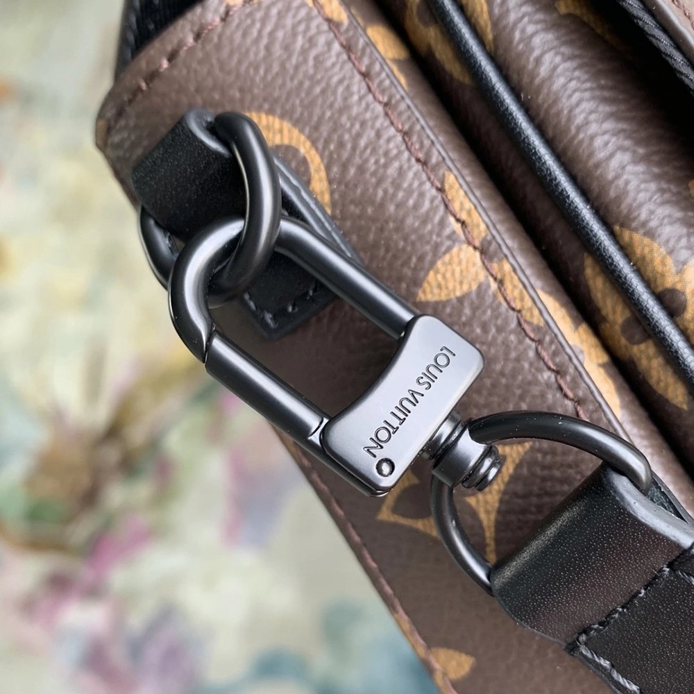 Louis Vuitton Bags M81522 12X19X7cm