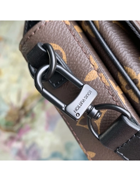 Louis Vuitton Bags M81522 12X19X7cm