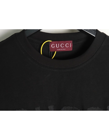Gucci Chest Lettering Embroidered Short Sleeve T-Shirt,Gucci