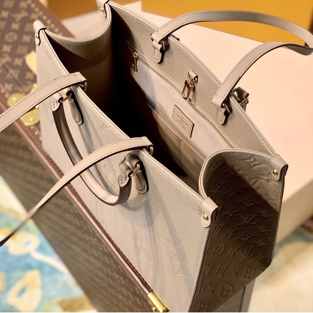 Louis Vuitton Bags M45607 35X28X15cm