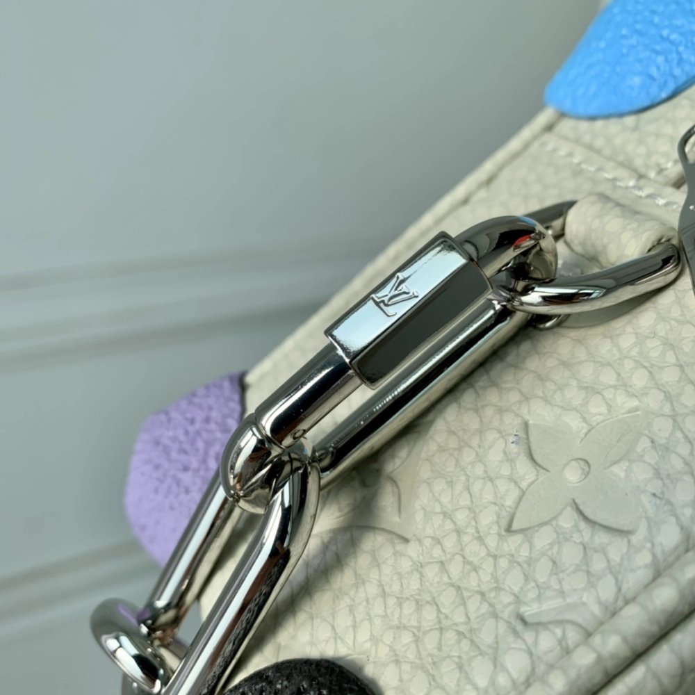 Louis Vuitton Bags M81606 18.5X13X8cm