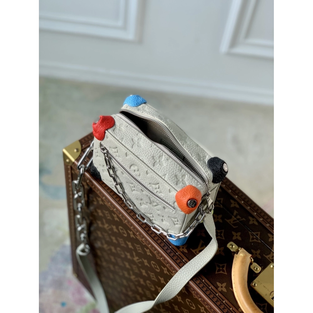 Louis Vuitton Bags M81606 18.5X13X8cm