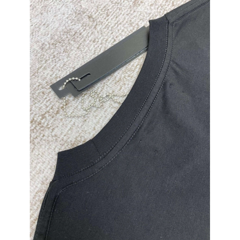 Amiri New print silk crack letter short-sleeved wide logo silk crack feeling print T-shirt,Amiri T Shirt,Tshirt,APPAREL