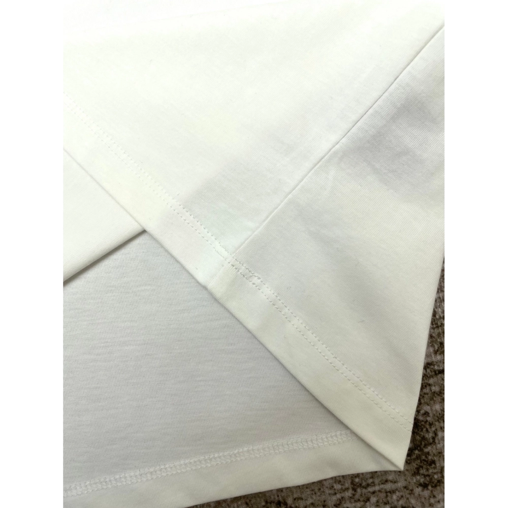 Amiri New print white short-sleeved rear wide small logo letter printt T-shirt,Amiri T Shirt,Tshirt,APPAREL