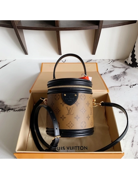 Louis Vuitton Bags M43986 15x17x15cm