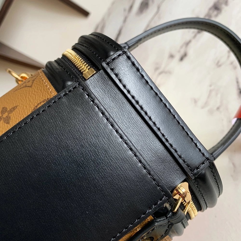 Louis Vuitton Bags M43986 15x17x15cm