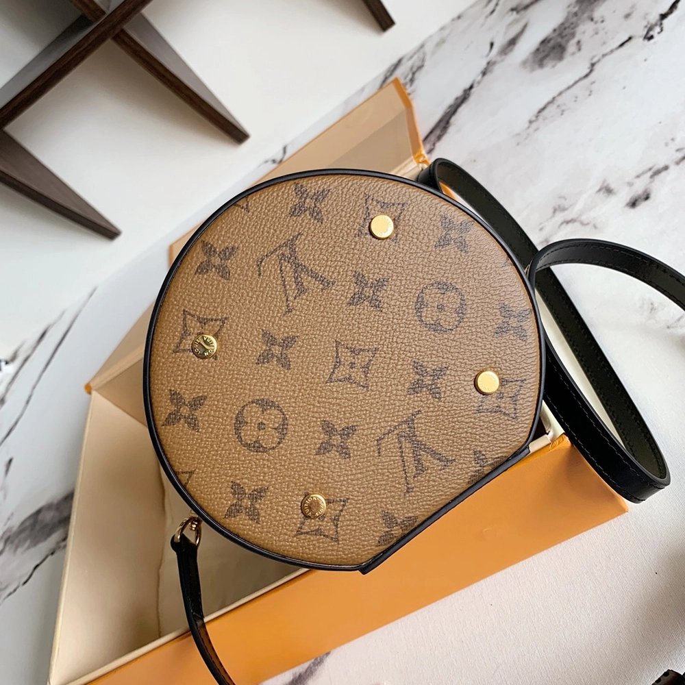 Louis Vuitton Bags M43986 15x17x15cm