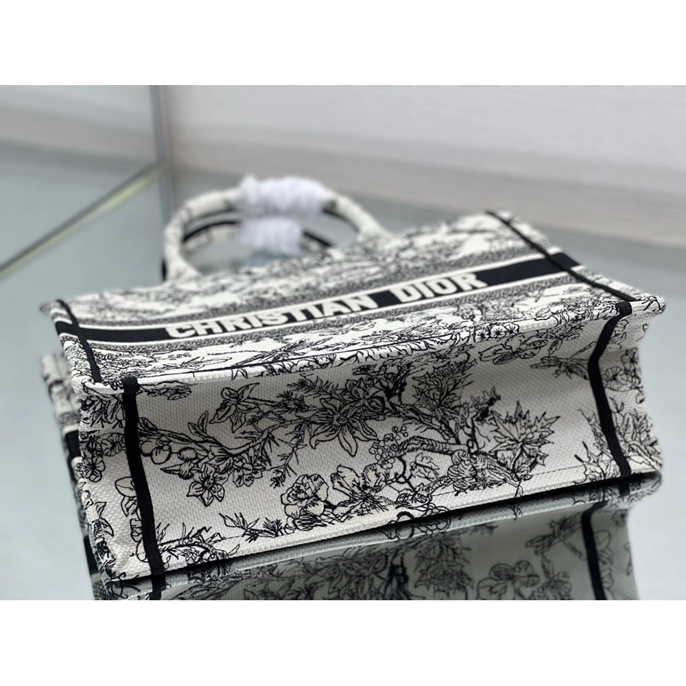Christian Dior Bags 1296