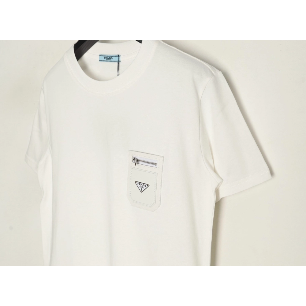 Prada triangle logo leather tag pocket short sleeves,Prada