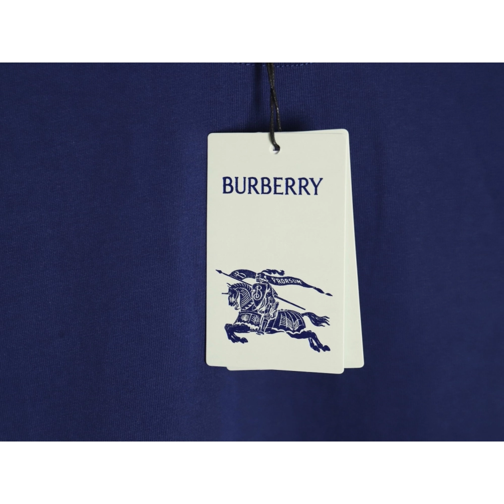 Burberry white horizontal striped war horse print short sleeves,Burberry