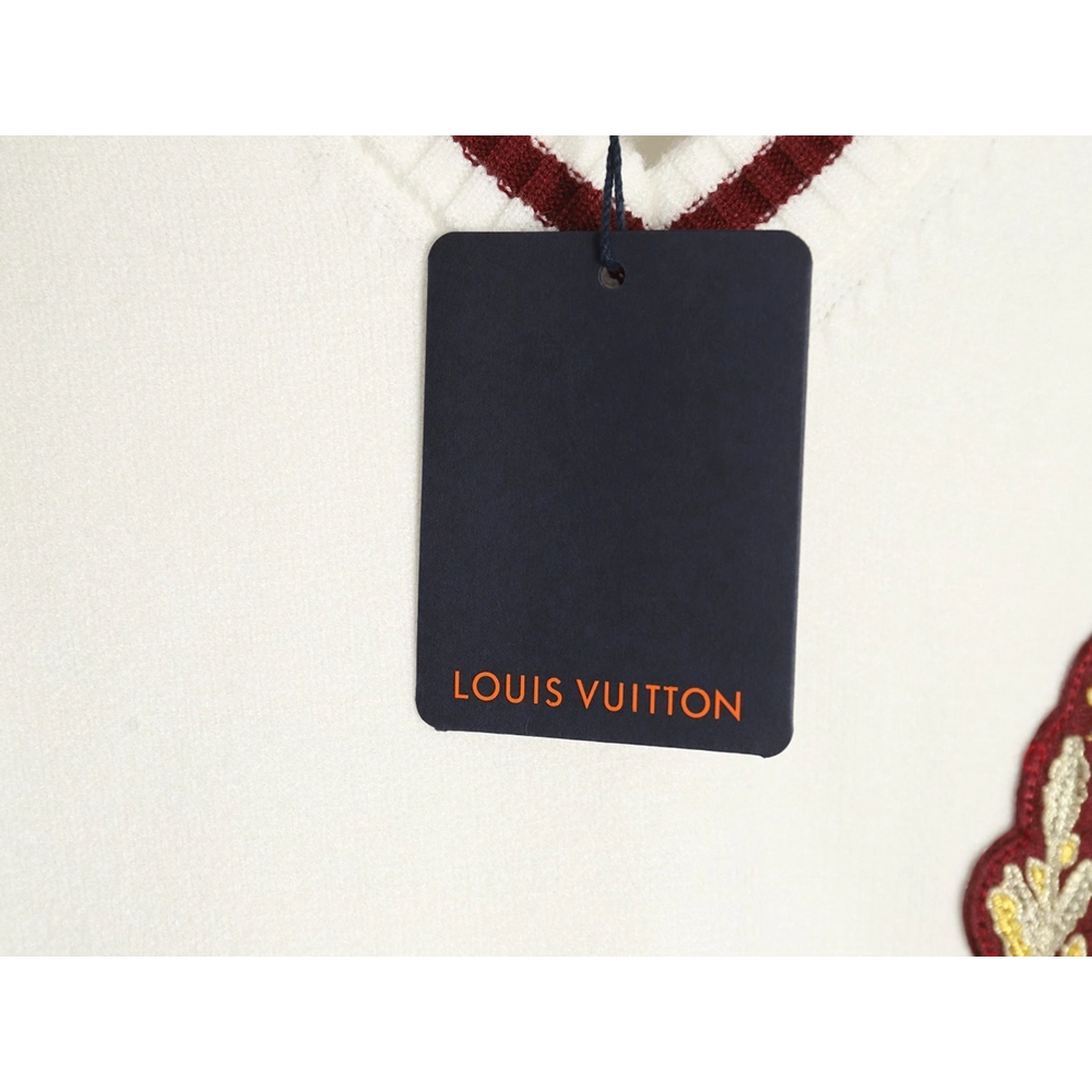 Louis Vuitton badge contrast lettering embroidered knitted vest,Chanel