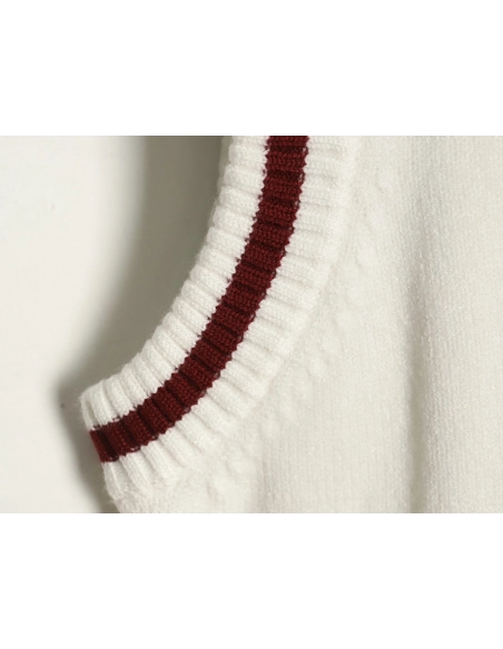 Louis Vuitton badge contrast lettering embroidered knitted vest,Chanel
