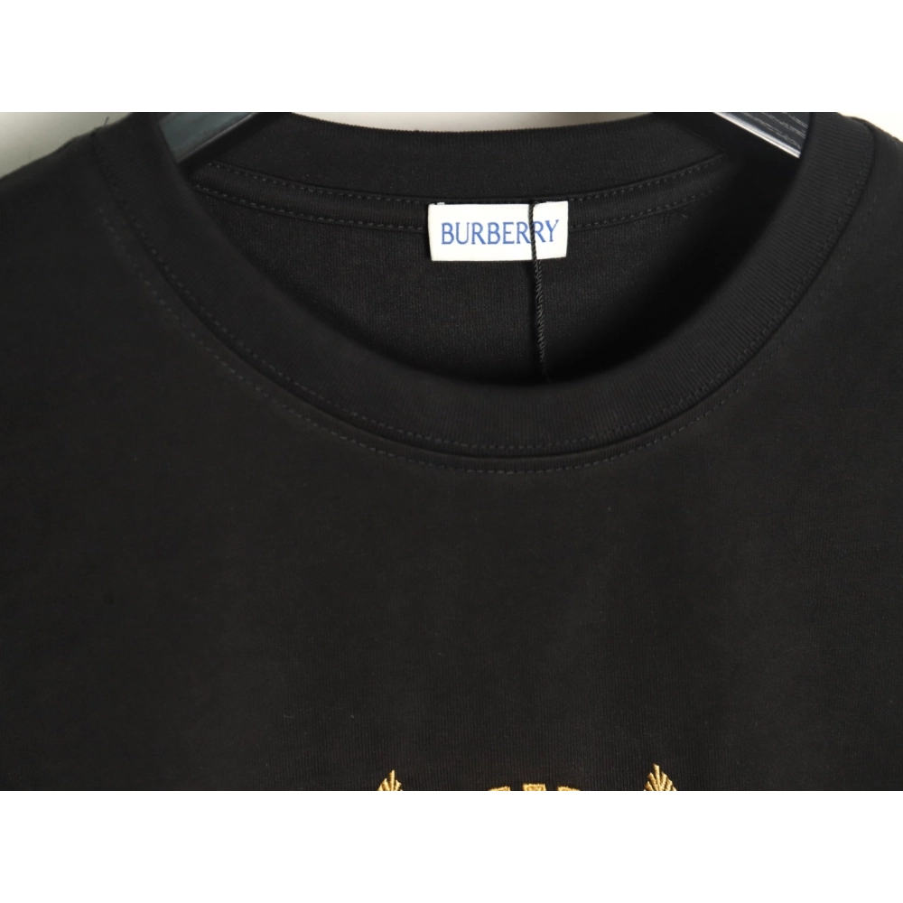 Burberry Gold Leaf Logo Short Sleeve T-Shirt TSK1,Burberry