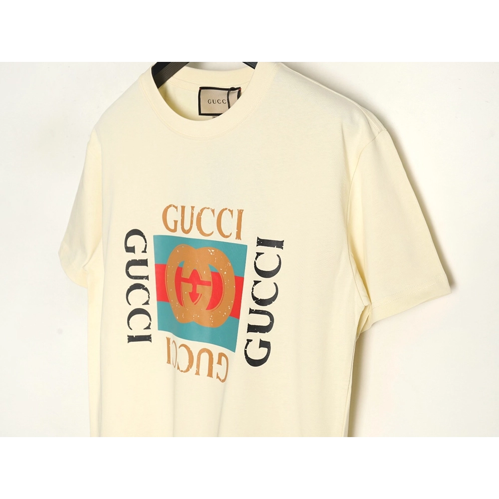 Gucci classic square logo print short sleeves,Gucci T Shirt,Tshirt,APPAREL